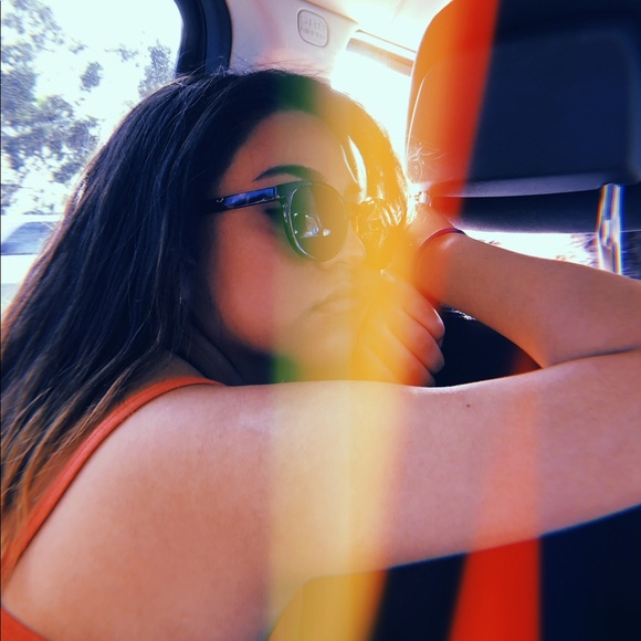 Meet your Posher, Meredith - Picture 4 of 4